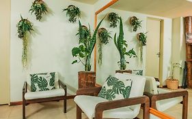 Hotel Raices Esturion